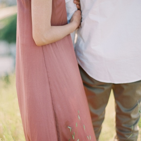 Wilfred Aritzia Dusty Mauve Flowy Maxi Dress - Picture 11 of 11